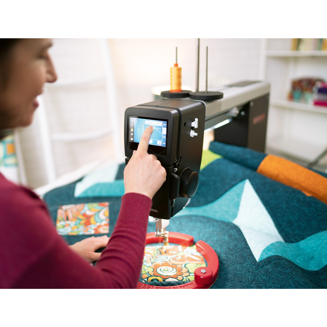 Q Series - Foldable Table