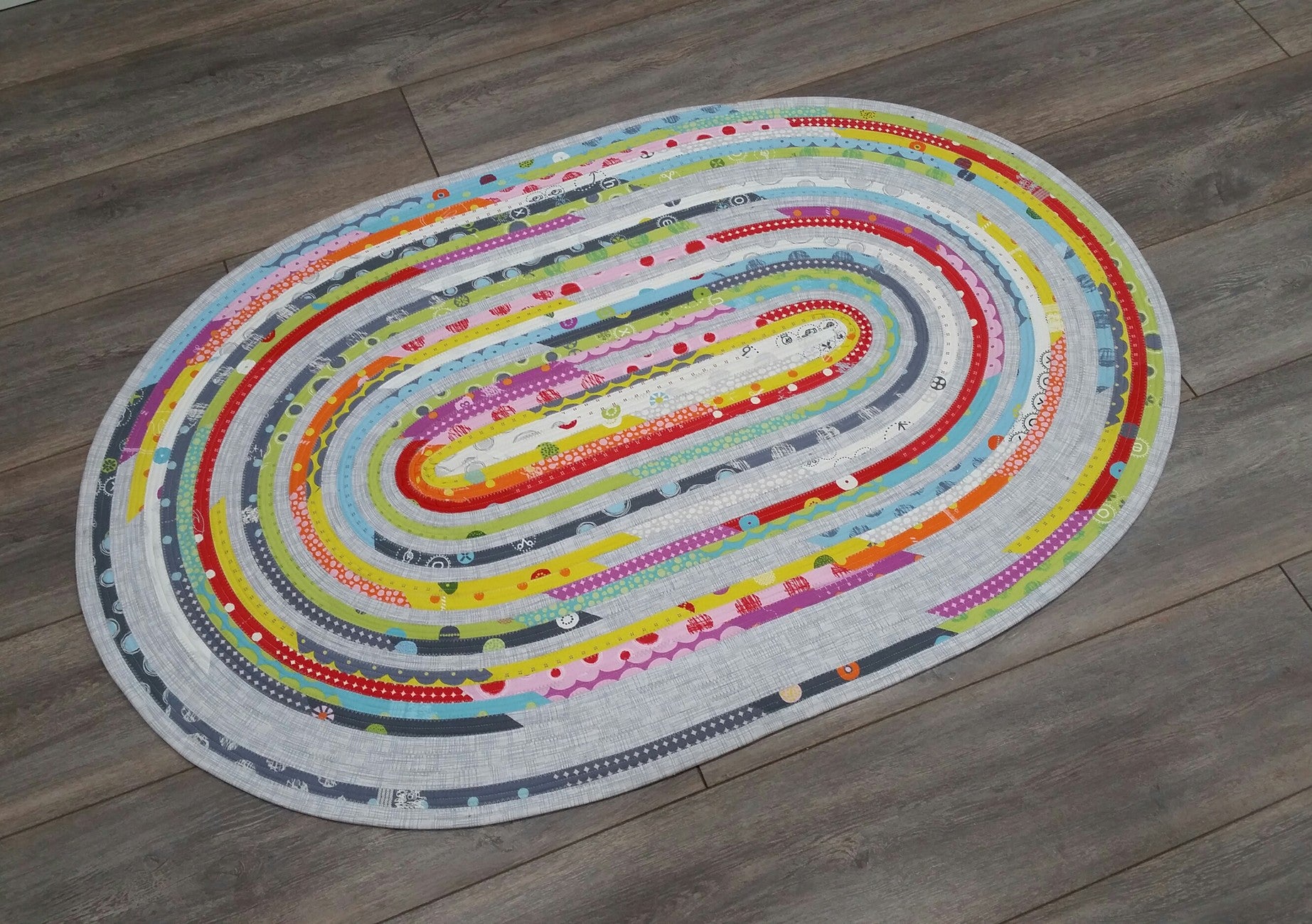 RJ Designs - Jelly Roll Rug