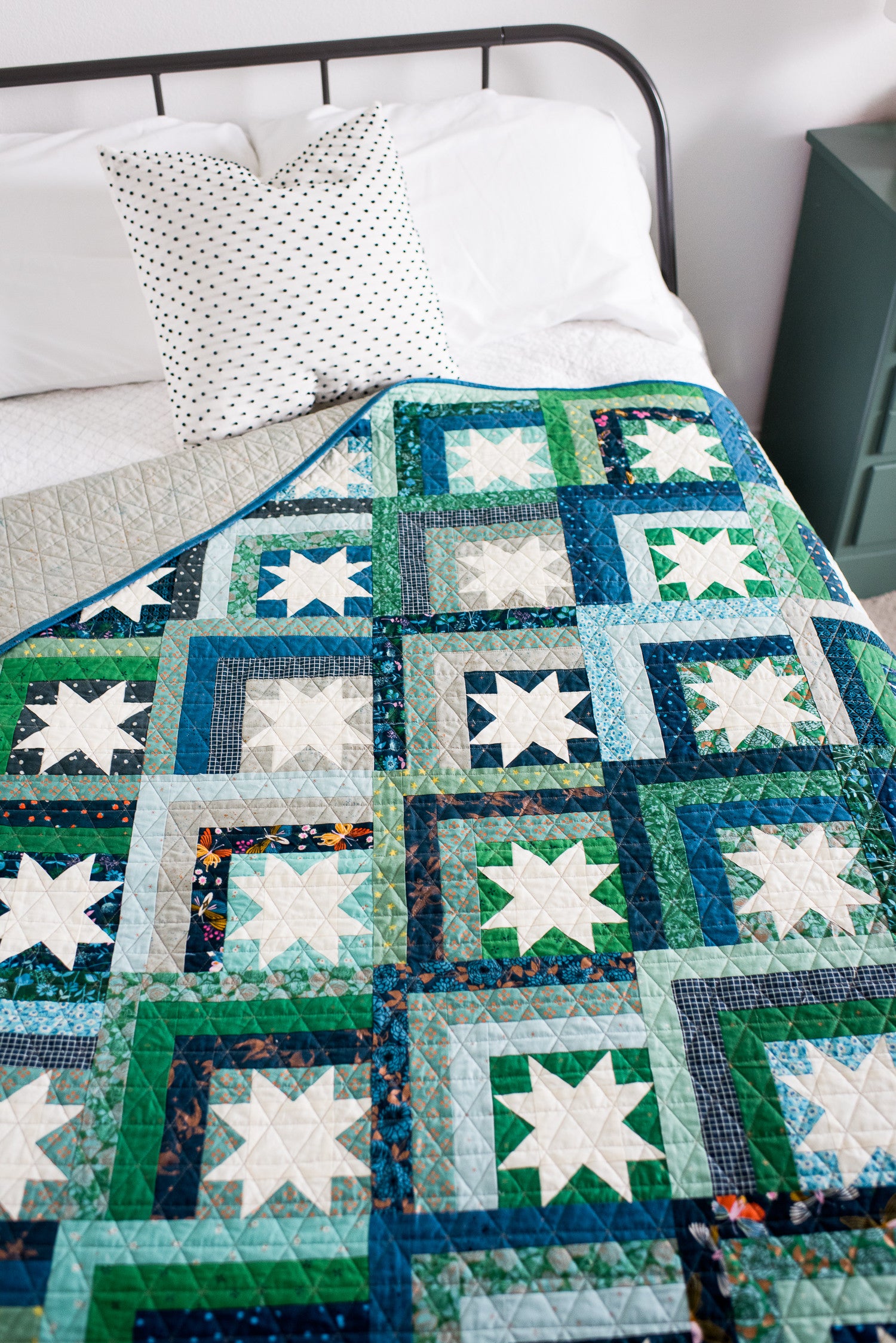 Quilty Love - Log Cabin Stars